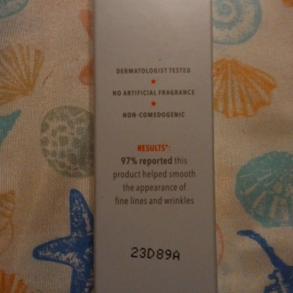 First Aid Beauty (FAB) Bounce-Boosting Serum - Picture 4 of 4